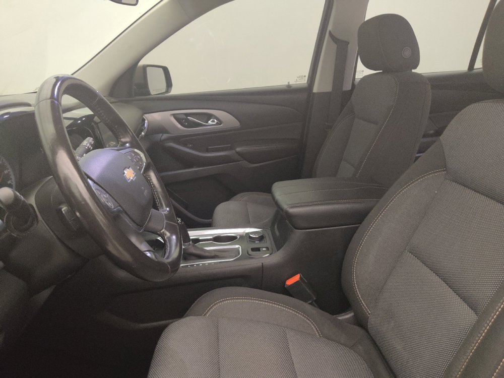 Used 2019 Chevrolet Traverse LT FWD image 17
