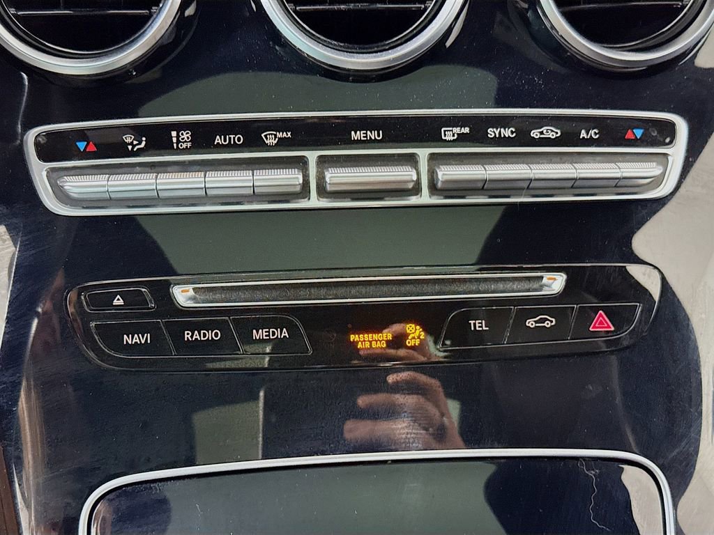 Used 2017 Mercedes-Benz GLC 300 4MATIC image 16