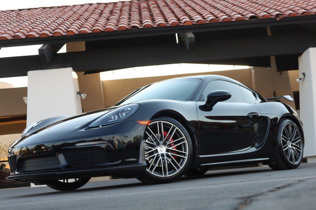 Used 2017 Porsche 718 Cayman S RWD image 3