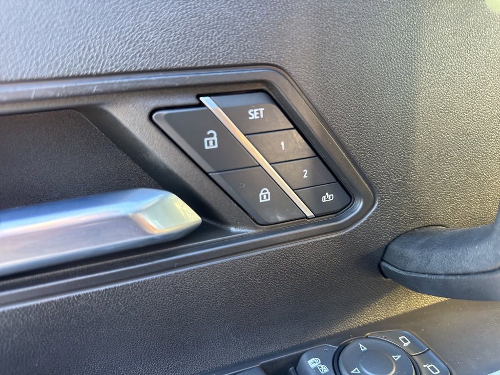 Used 2024 GMC Hummer EV 2X w/ Extreme Off-Road Package image 11