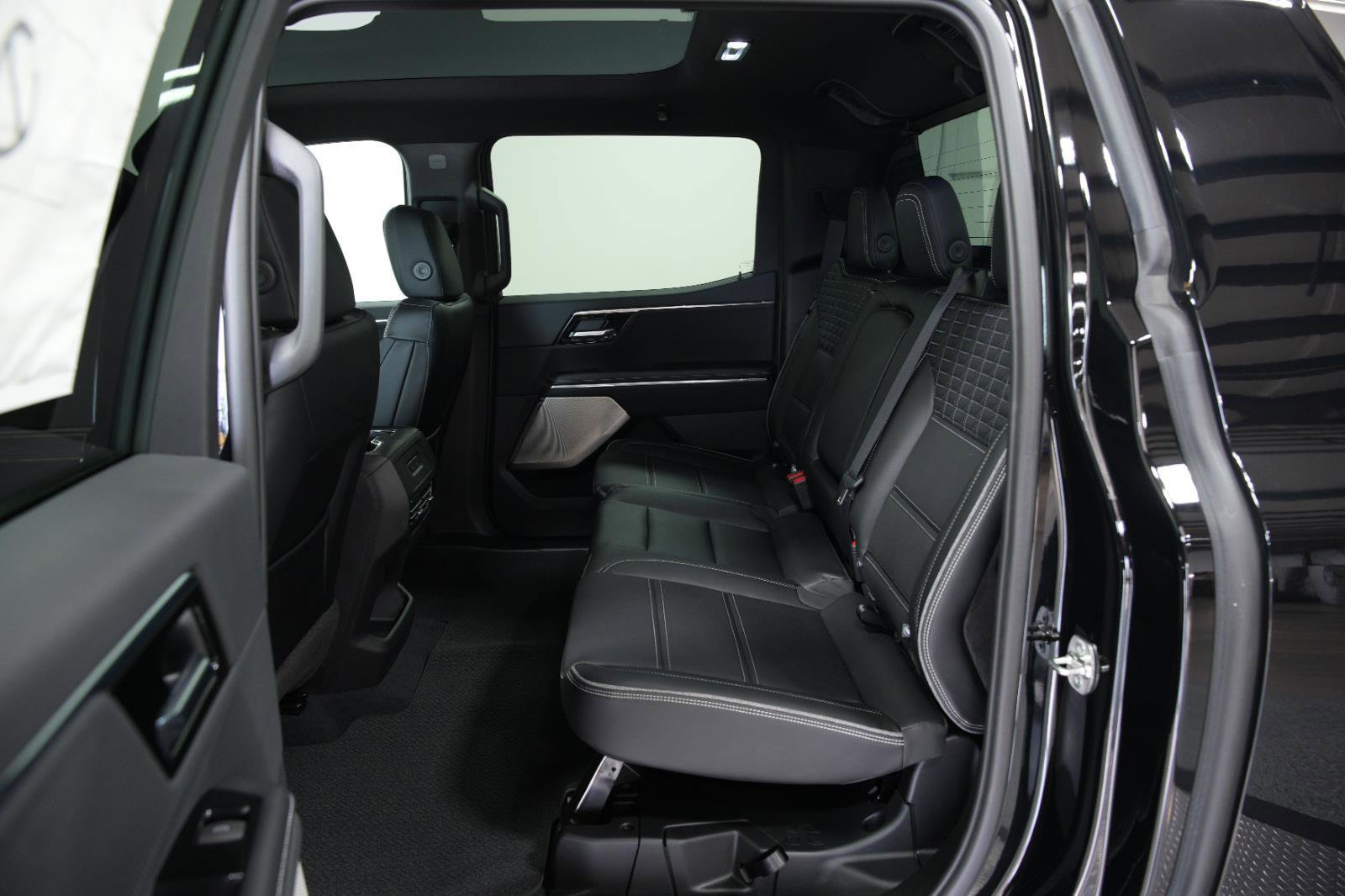 New 2025 GMC Sierra EV Denali image 21