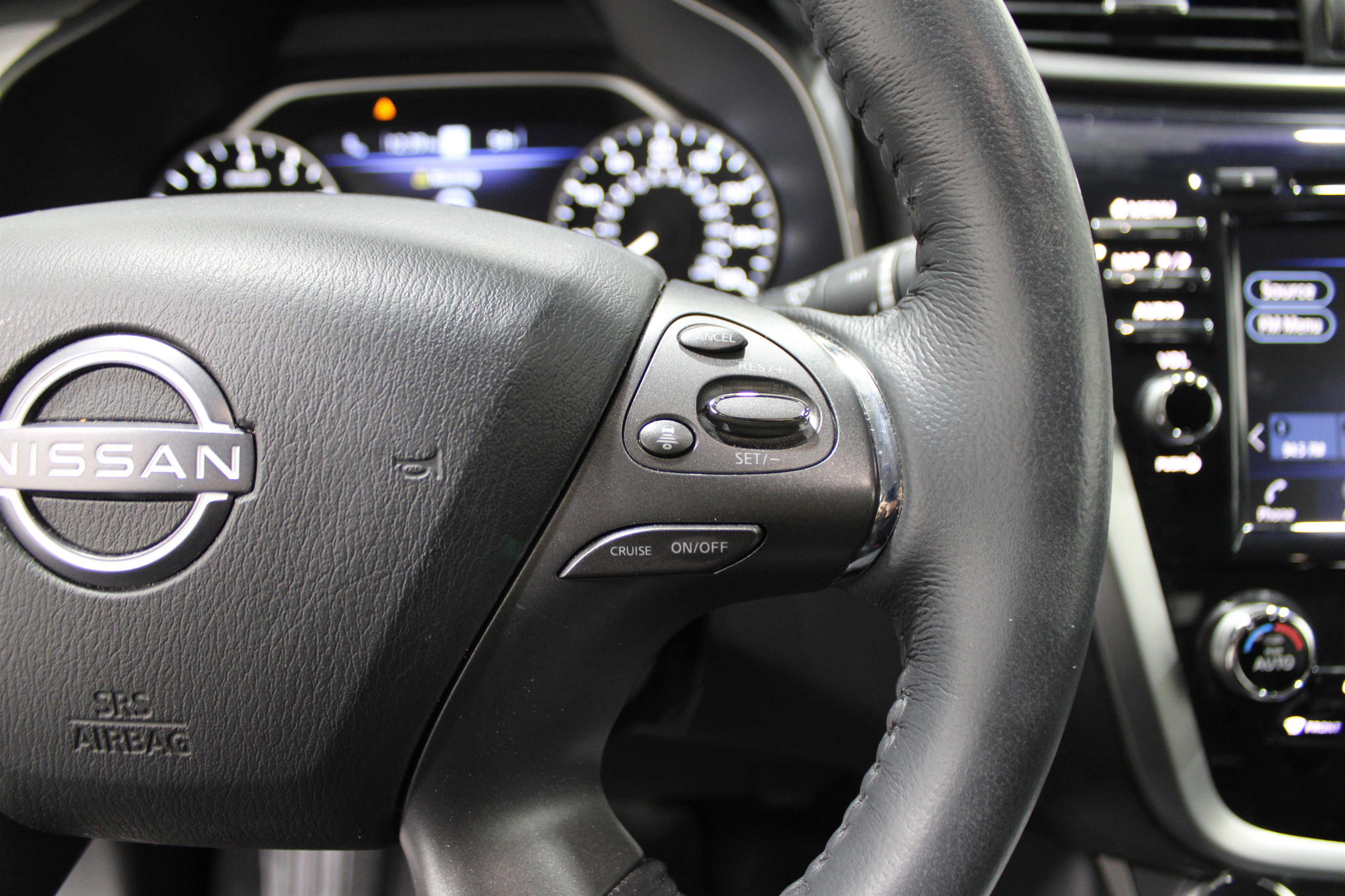 Used 2023 Nissan Murano SL w/ SL Moonroof Package image 13