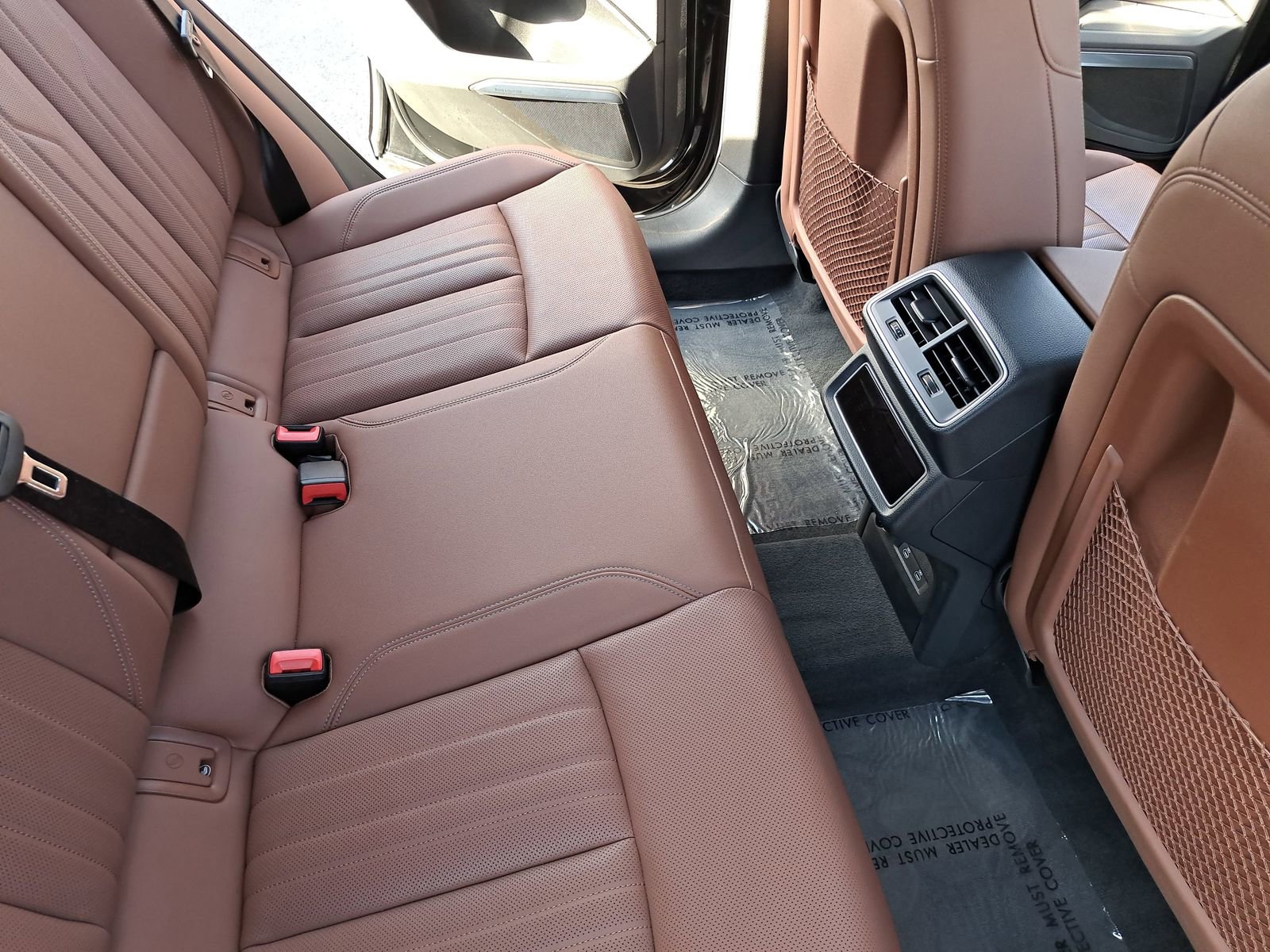 Used 2024 Audi Q8 e-tron Premium Plus w/ Premium Plus Package image 11