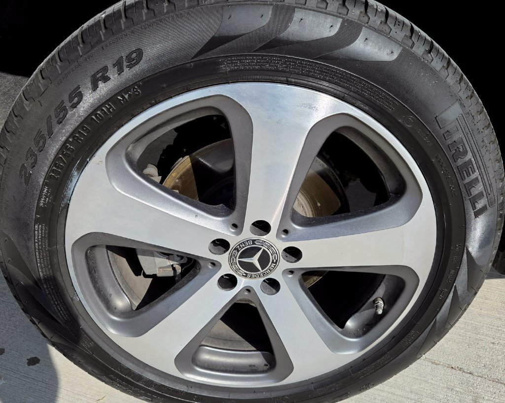 Used 2019 Mercedes-Benz GLC 300 image 5