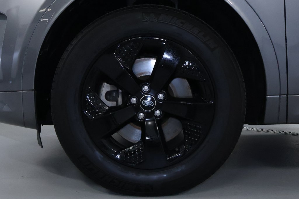 Used 2022 Land Rover Discovery Sport S R-Dynamic AWD/4WD image 40