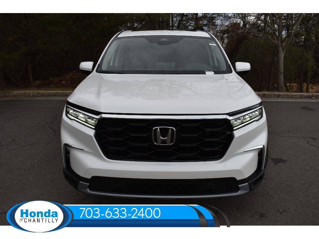 New 2025 Honda Pilot Touring video 2