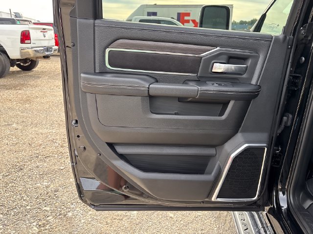 New 2027 RAM 2500 Laramie AWD/4WD image 23