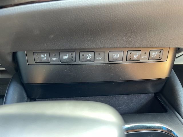 Used 2023 Lexus ES 300h Ultra Luxury w/ Accessory Package (Z1) FWD image 24