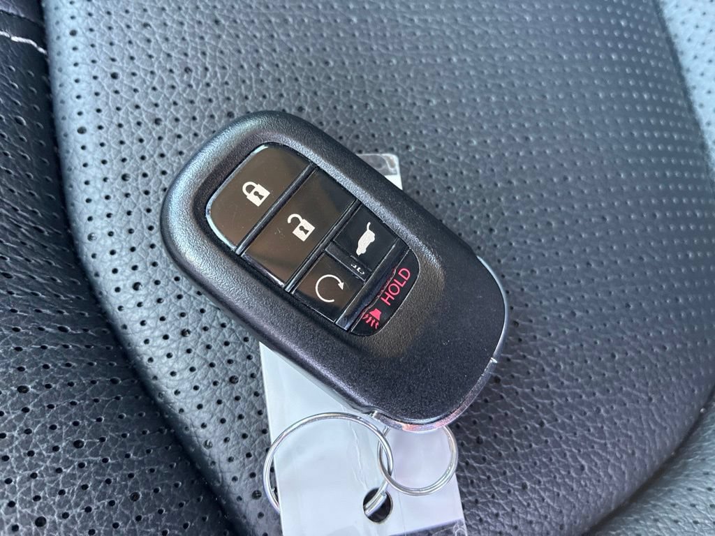 Certified 2024 Honda Pilot Elite image 27