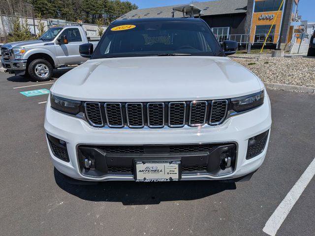 Certified 2024 Jeep Grand Cherokee Overland w/ Luxury Tech Group IV AWD/4WD image 2
