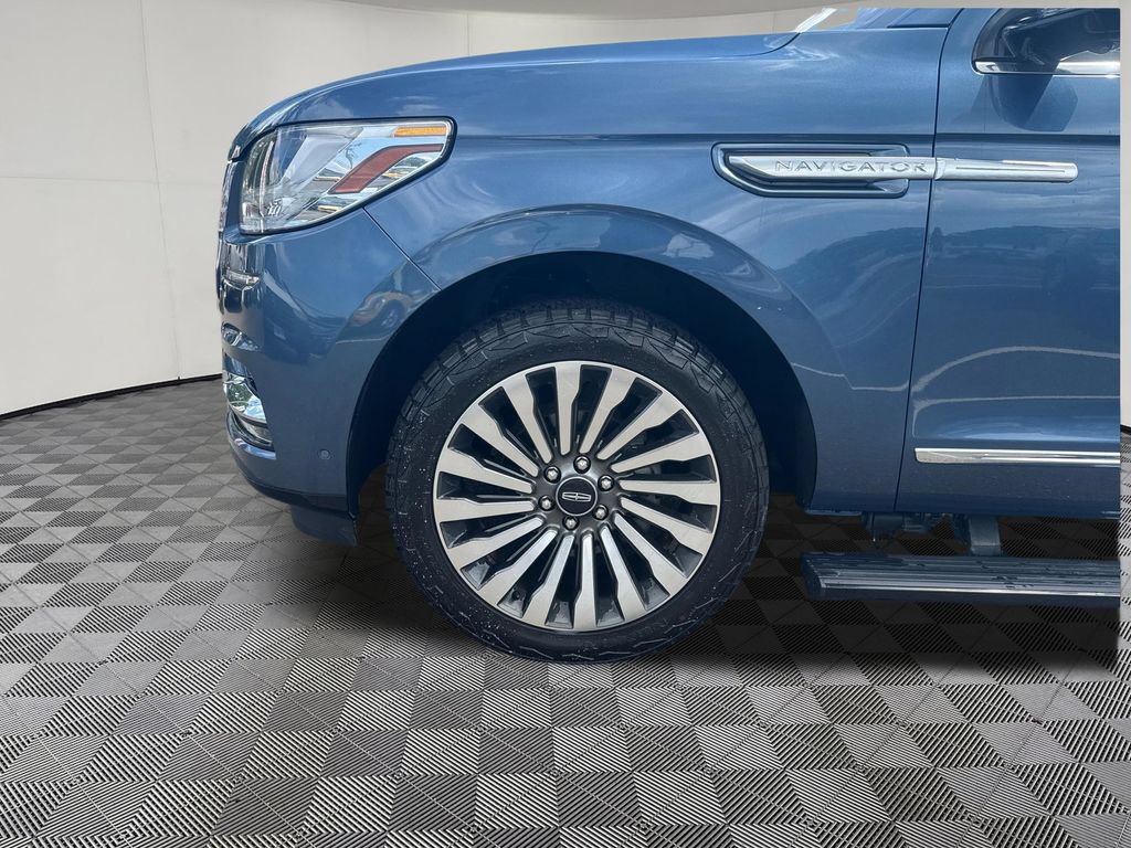Used 2018 Lincoln Navigator Reserve w/ Technology Package AWD/4WD image 27