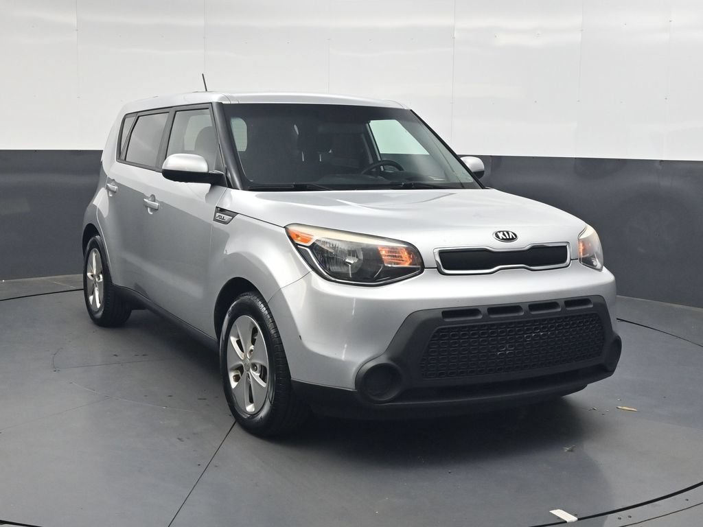 Used 2015 Kia Soul FWD image 2