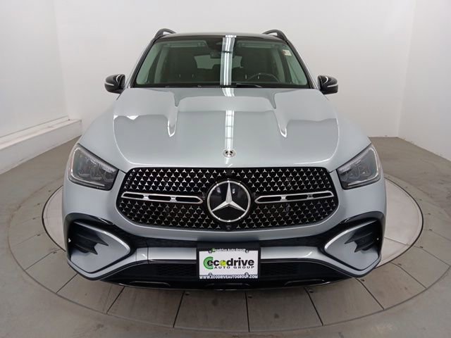 Used 2024 Mercedes-Benz GLE 350 4MATIC w/ AMG Line Exterior image 2