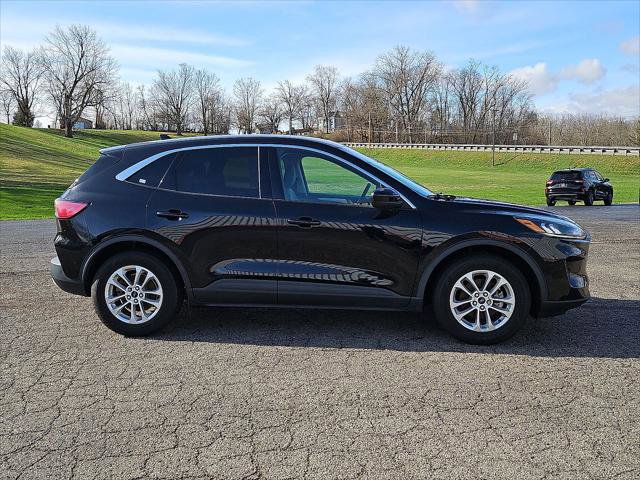 Used 2020 Ford Escape SE image 26