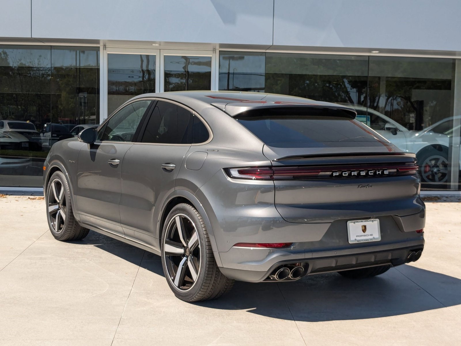 New 2025 Porsche Cayenne Turbo image 3