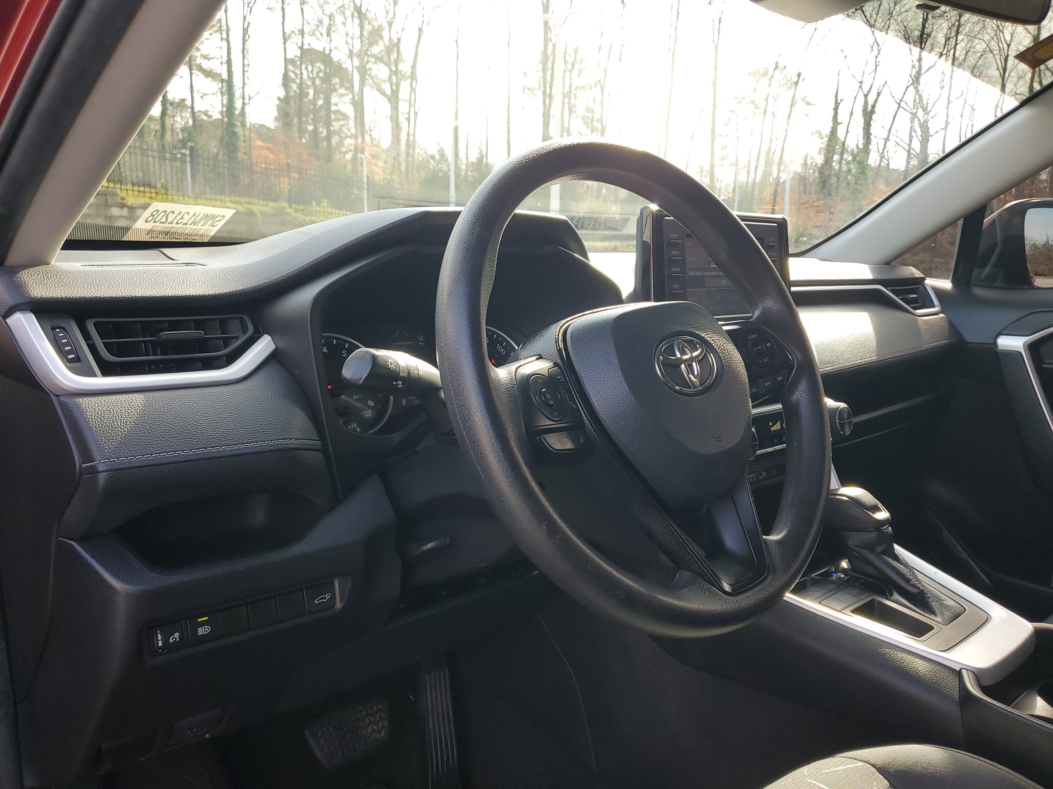 Certified 2021 Toyota RAV4 XLE w/ Convenience Package image 17
