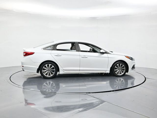 Used 2015 Hyundai Sonata Sport image 2