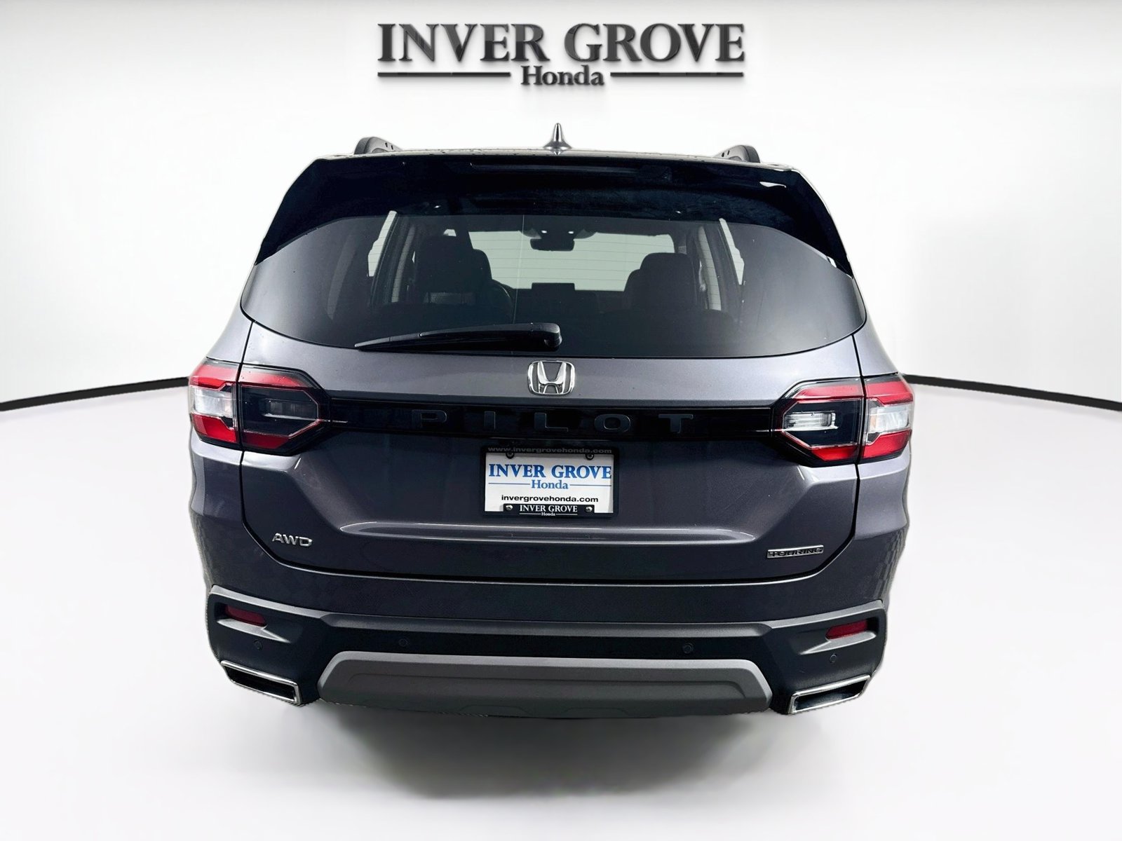 Used 2024 Honda Pilot Touring image 6