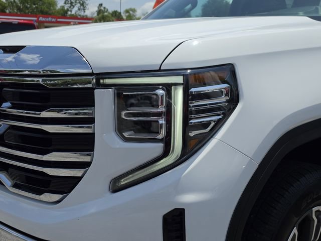 Used 2025 GMC Sierra 1500 SLT AWD/4WD image 9