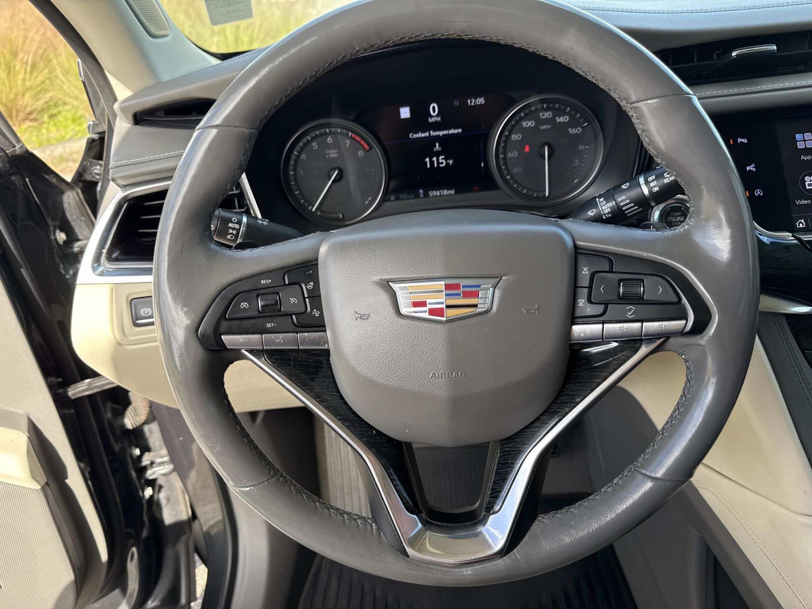 Used 2020 Cadillac XT6 Premium Luxury image 31