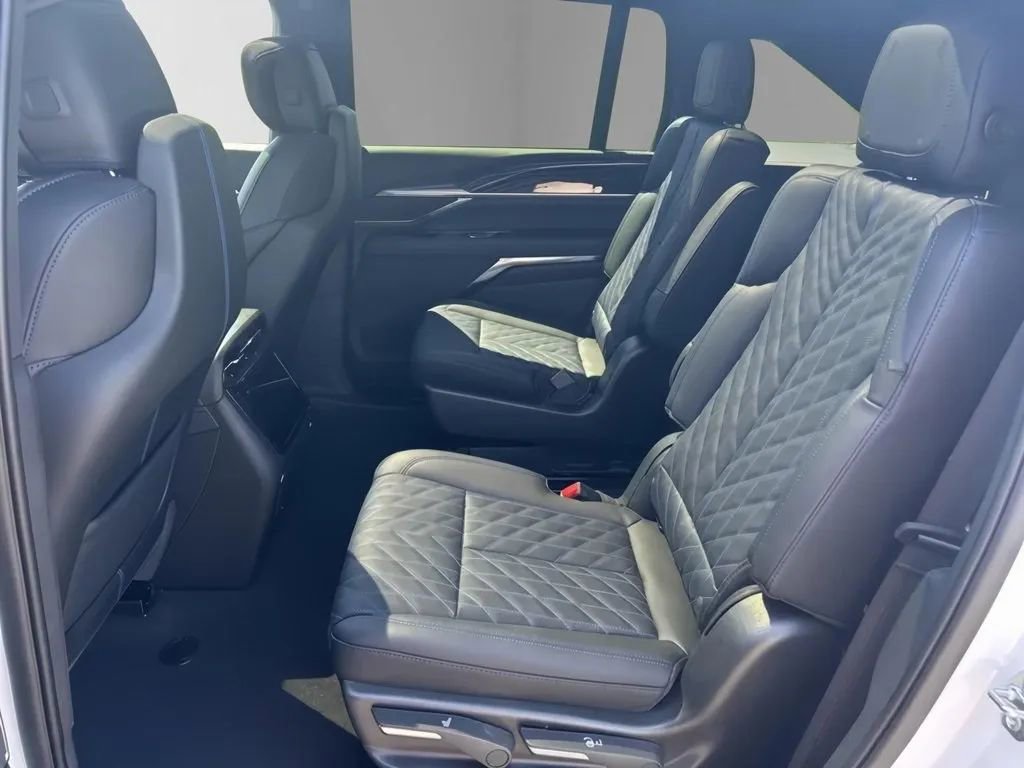 New 2025 Cadillac Escalade IQ Luxury 1 image 28