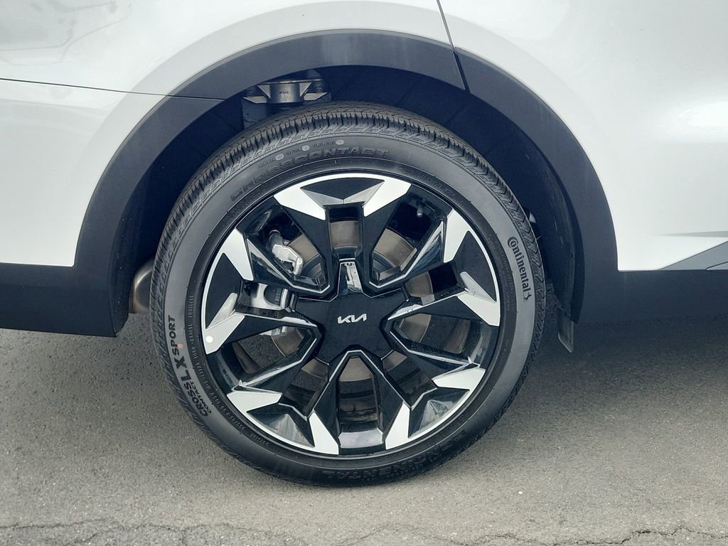 Used 2025 Kia Sorento EX image 6