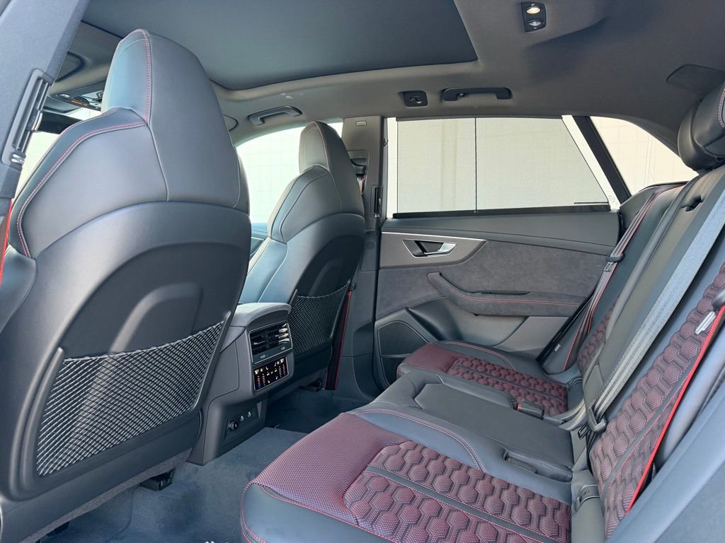 New 2026 Audi RS Q8 performance image 38