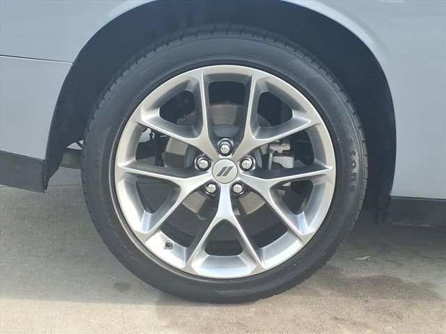 Used 2021 Dodge Challenger SXT w/ Plus Package image 3