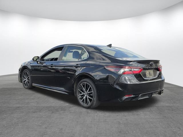 Used 2022 Toyota Camry SE FWD image 6