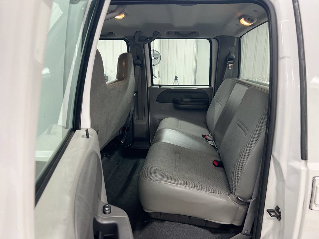 Used 2004 Ford F250 Lariat AWD/4WD image 21