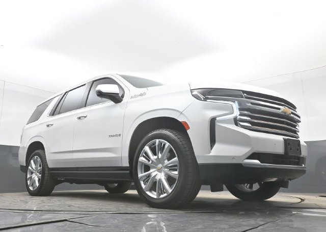 Used 2023 Chevrolet Tahoe High Country AWD/4WD image 47