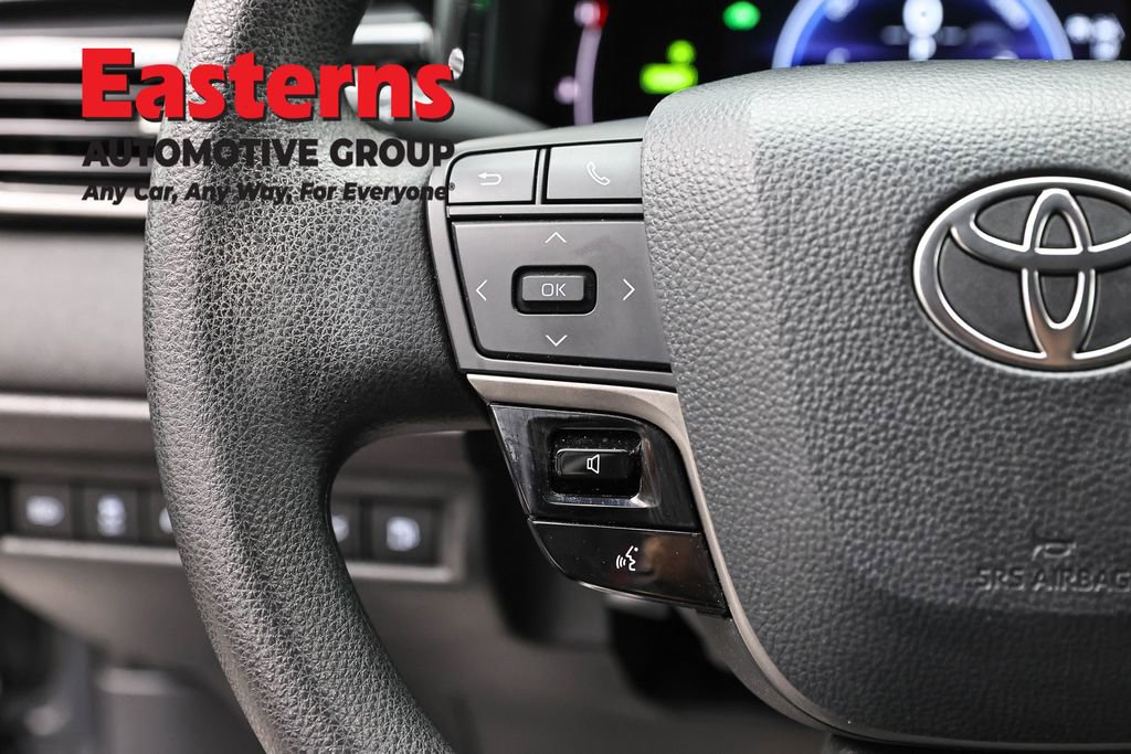 Used 2025 Toyota Camry LE FWD image 15