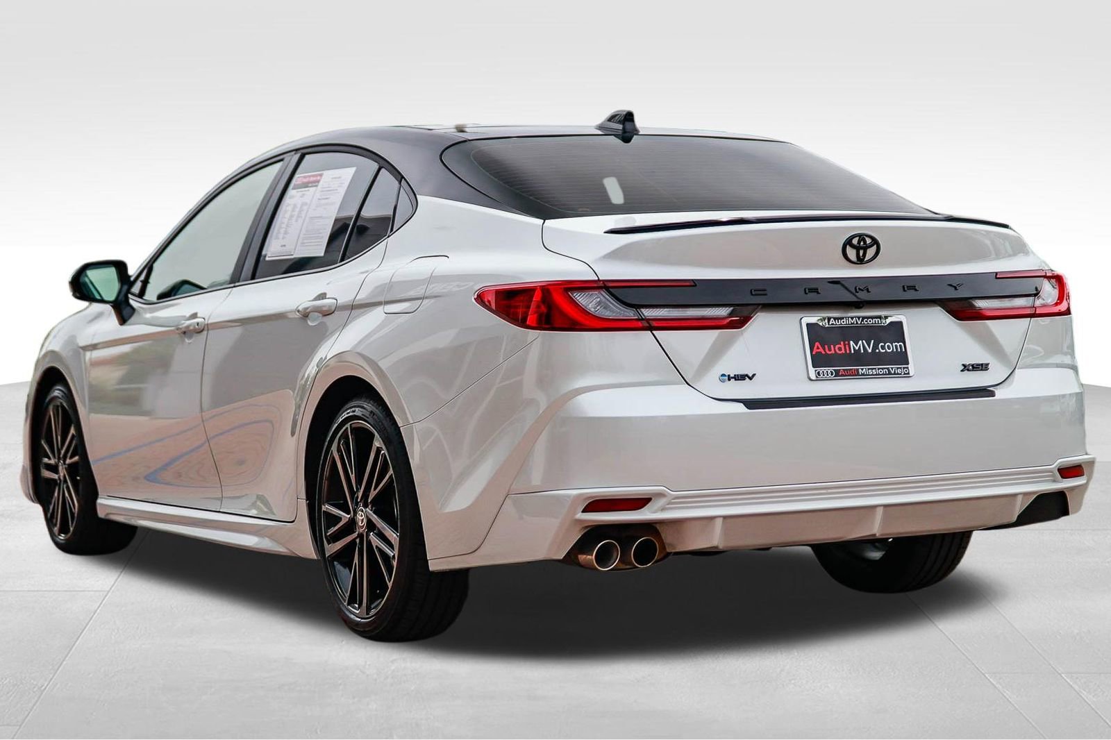 Used 2025 Toyota Camry XSE w/ Premium Package FWD image 4