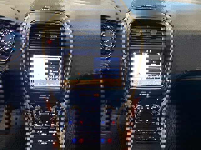 Used 2018 Lincoln MKX Reserve w/ Lincoln MKX Climate Package image 24