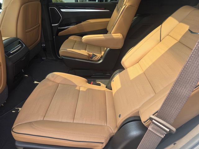 New 2026 Cadillac Escalade Luxury w/ Touring Package AWD/4WD image 13