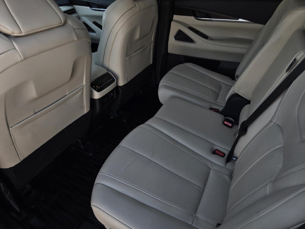 Used 2023 INFINITI QX60 Sensory w/ Vision Package AWD/4WD image 14