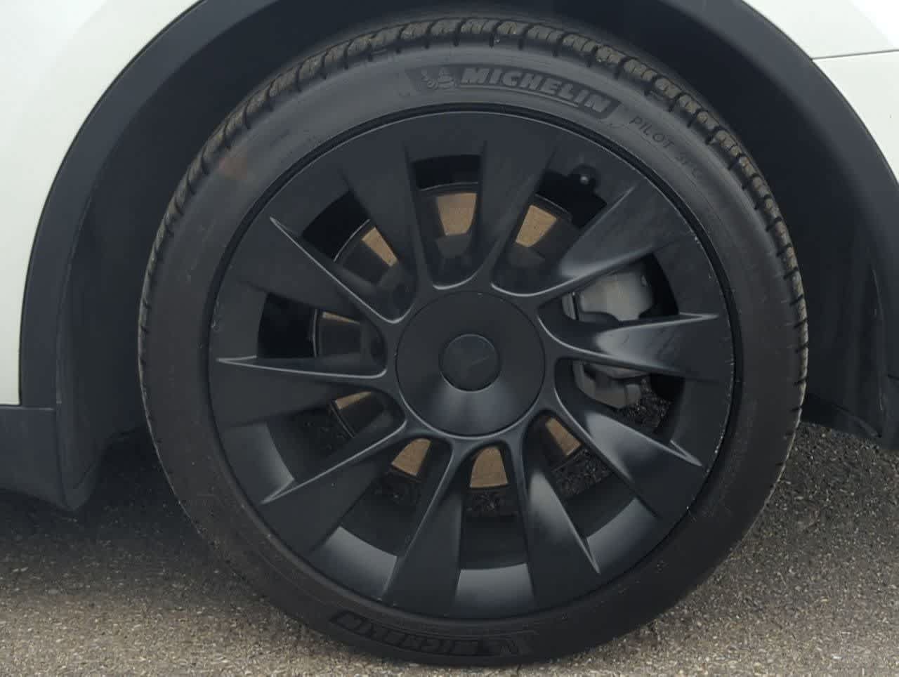 Used 2021 Tesla Model Y Long Range AWD/4WD image 13