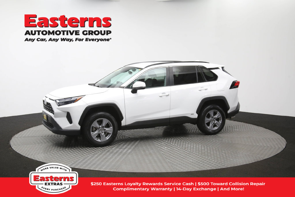 Used 2022 Toyota RAV4 XLE AWD/4WD image 58