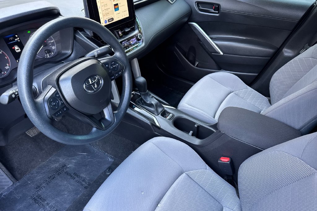 Certified 2025 Toyota Corolla Cross AWD Hybrid image 9