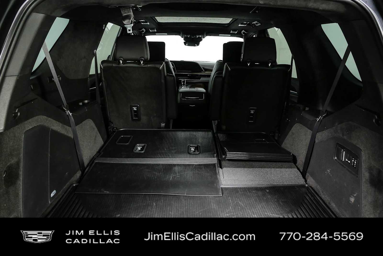 Used 2024 Cadillac Escalade Sport Platinum w/ LPO, ONYX Package AWD/4WD image 36