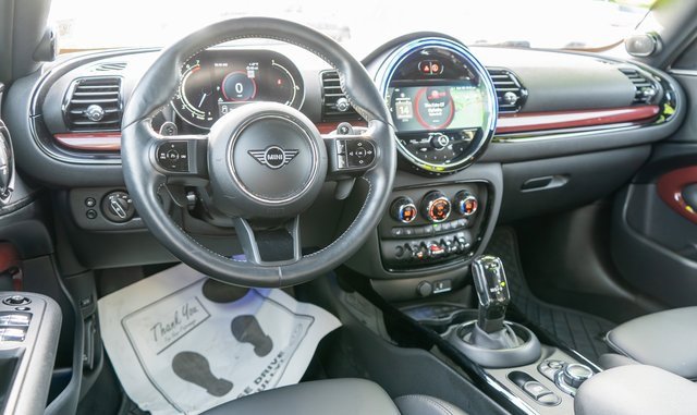 Used 2022 MINI Cooper Clubman S image 12