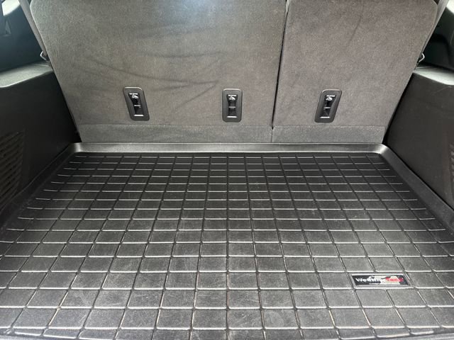 Used 2024 Chevrolet Suburban Premier w/ Advanced Technology Package AWD/4WD image 10