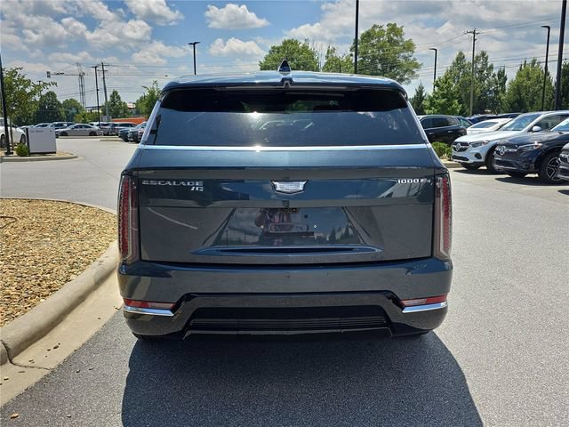 Used 2025 Cadillac Escalade IQ Luxury 2 w/ LPO, Premium Carpet Package AWD/4WD image 5