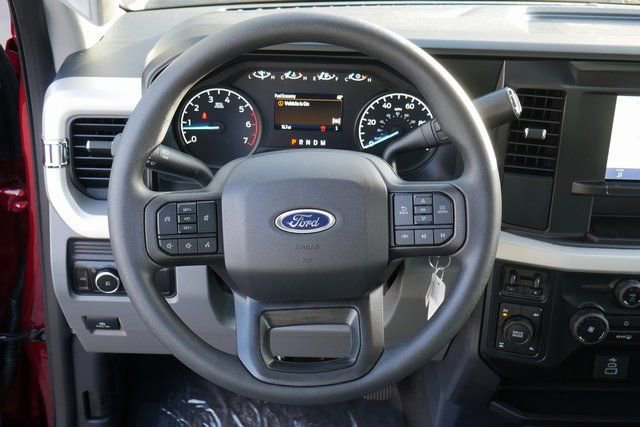 New 2026 Ford F250 XLT w/ FX4 Off-Road Package AWD/4WD image 13