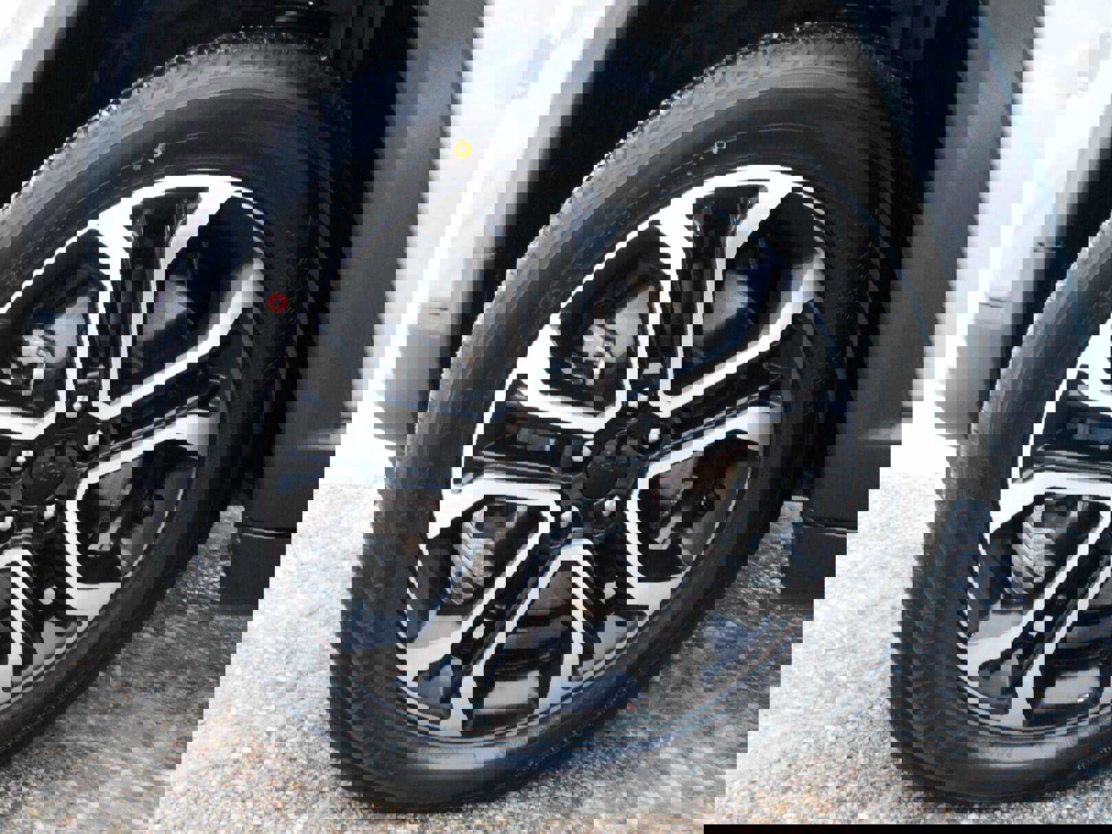 Certified 2024 Jeep Compass Limited w/ Sun and Sound Group image 10