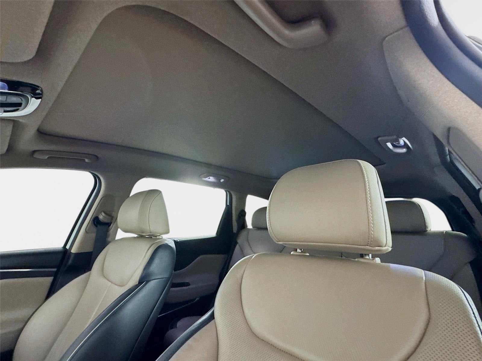 Used 2021 Hyundai Santa Fe Limited FWD image 15