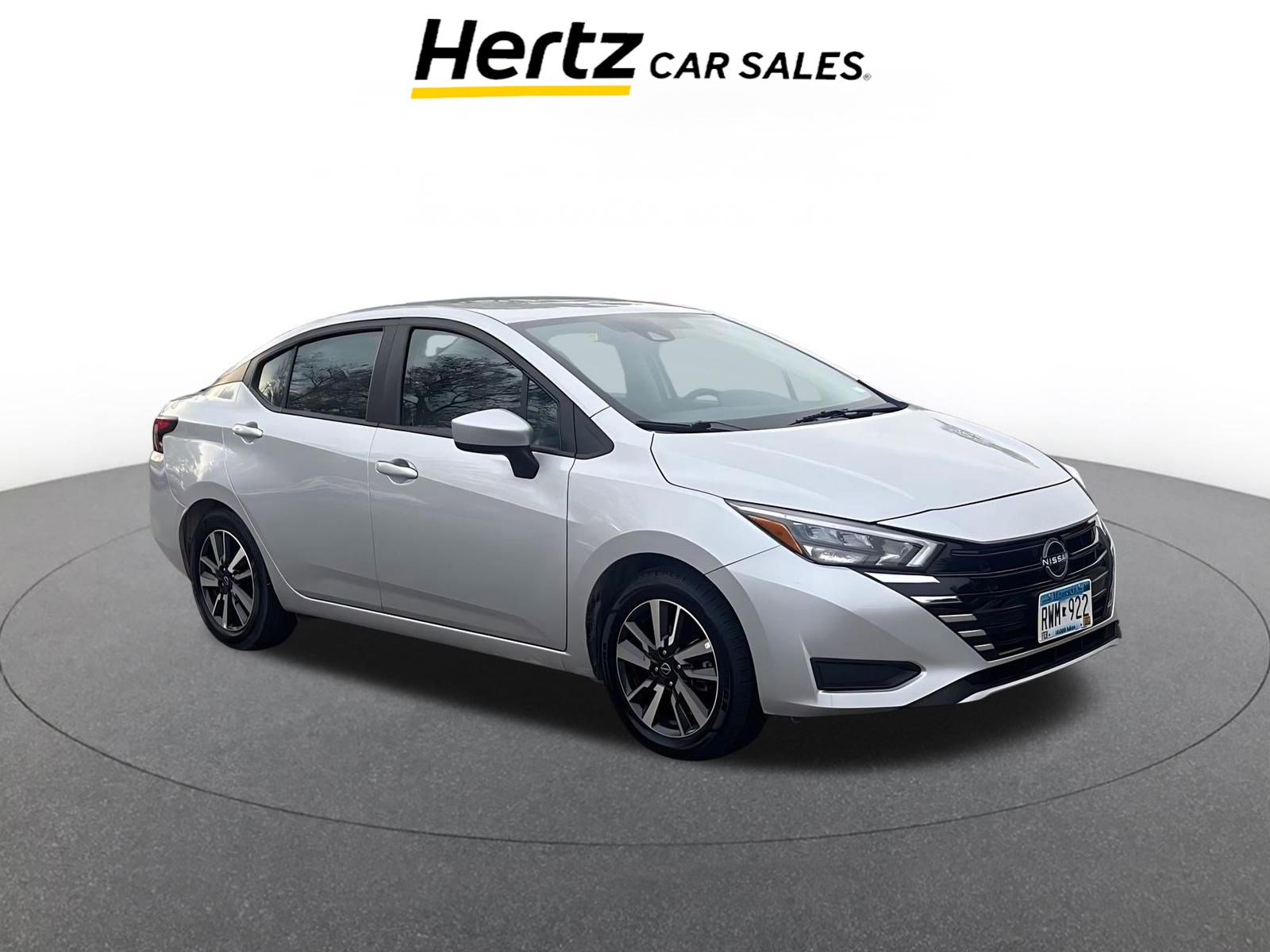 Used 2025 Nissan Versa SV image 1