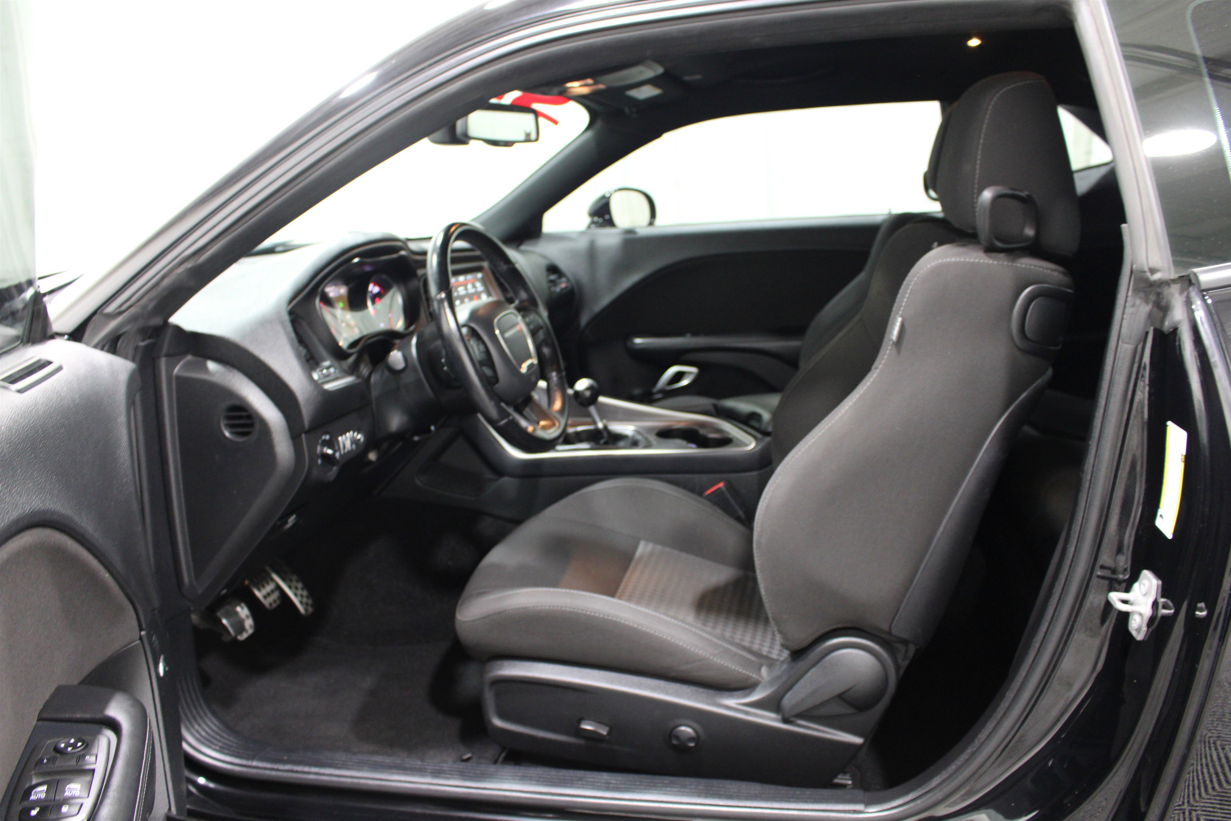 Used 2022 Dodge Challenger R/T Scat Pack RWD image 3