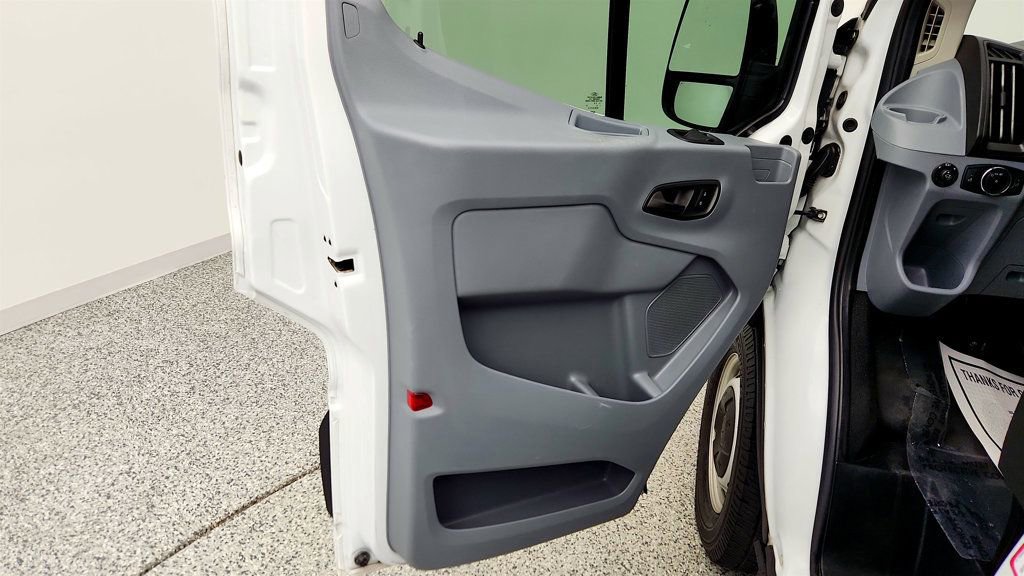 Used 2019 Ford Transit 150 130 Low Roof RWD image 10
