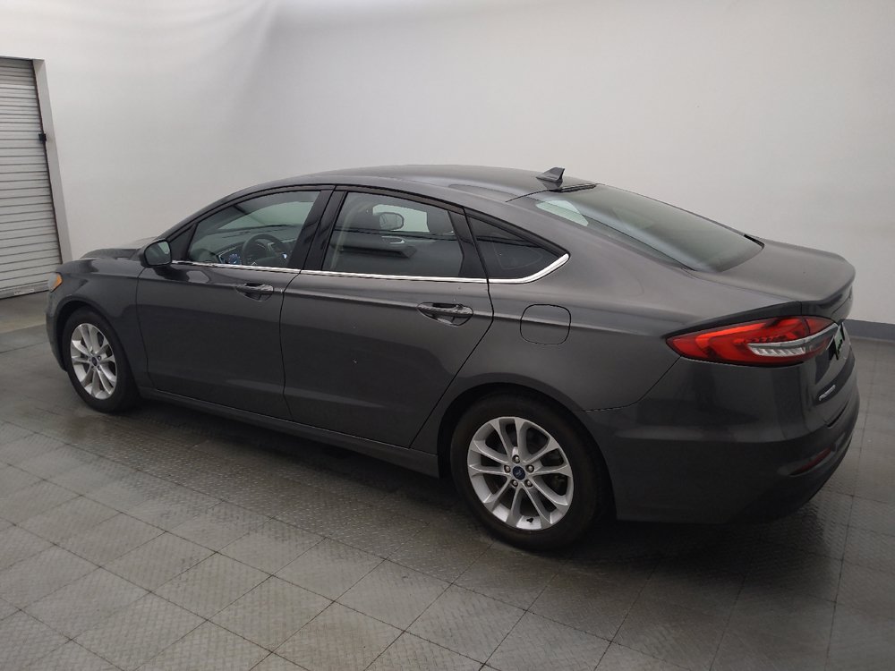 Used 2020 Ford Fusion SE FWD image 3